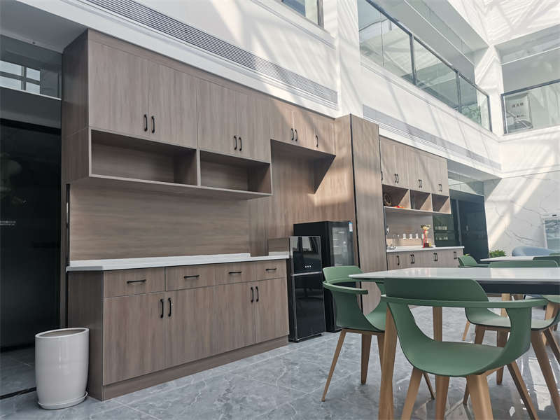 <a href=http://www.airpubcafe.com/bgs/ target=_blank class=infotextkey>合肥辦公樓裝修</a>