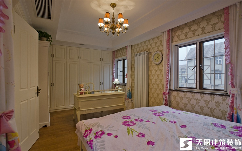 合肥別墅裝修設(shè)計(jì)中怎樣為廚房營(yíng)造溫馨就餐環(huán)境